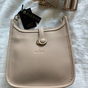 Kedzie Cream Crossbody Bag